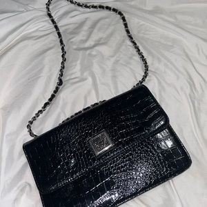 FLASH SALE Anne Klein Purse